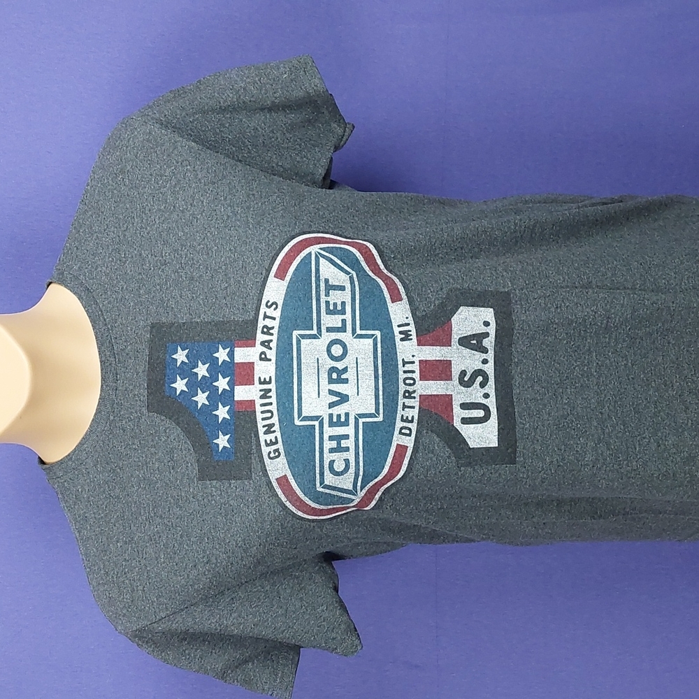 Woman's tee